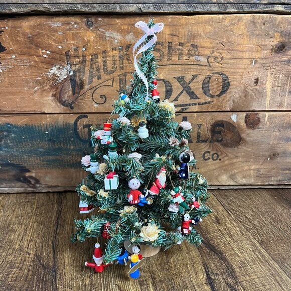 Table-Top Christmas Tree Tiny Wood Ornaments Pink Roses Vintage - Picture 3 of 8